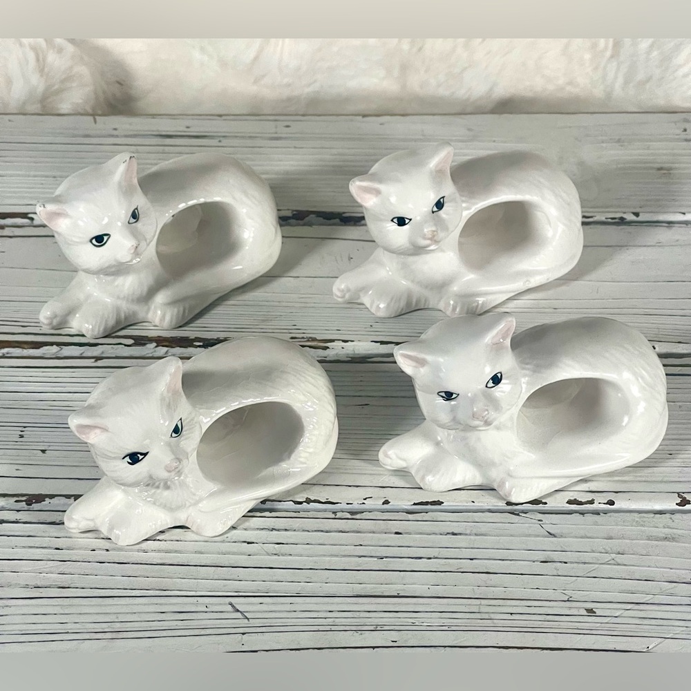 Vintage Lot Set of 4‎ White Ceramic Cat Napkin Ring Holders Decor